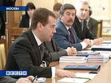 Президент России Дмитрий Медведев откликнулся на давно звучавшие в среде юристов призывы остановить "перепроизводство" выпускников юрфаков