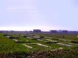 Самозахваты крымских татар достигли военных кладбищ: на могилах солдат строят дома и мечеть