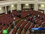 Верховная Рада второй день оказывается блокированной из-за "таинственной" ситуации вокруг телеканала "Интер"