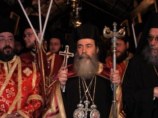 Патриарх Иерусалимский Феофил уединился в Кувуклии над Гробом Господним в ожидании чуда
Патриарх Иерусалимский Феофил уединился в Кувуклии над Гробом Господним в ожидании чуда