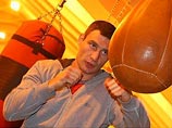 Виталий Кличко выйдет на ринг в сентябре, но вероятность боя с Валуевым невелика Виталий Кличко выйдет на ринг в сентябре, но вероятность боя с Валуевым невелика