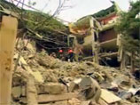 В Тбилиси рухнуло здание телекомпании "Рустави-2"