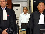 Палач "красных кхмеров" уверяет суд, что хотел сменить работу