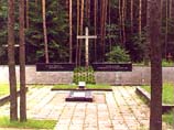 Мемориал "Катынь", где покоятся останки 4421 польских офицеров