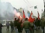В Петербурге националистов, антифашистов и омоновцев на Первомай превратят в "идущих вместе" В Петербурге националистов, антифашистов и омоновцев на Первомай превратят в "идущих вместе"