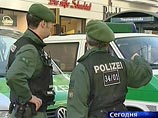 В Германии полицейский ограбил банк, используя свой пистолет и патрульную машину