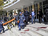 В Азербайджанской нефтяной академии в Баку преступник открыл стрельбу, убив 13 человек