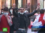 Лидеры грузинской оппозиции обвинили власти в нежелании начать конструктивный диалог и обещали устроить "новое 9 апреля", чтобы продемонстрировать массовый народный протест Лидеры грузинской оппозиции обвинили власти в нежелании начать конструктивный диалог и обещали устроить "новое 9 апреля", чтобы продемонстрировать массовый народный протест