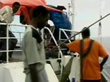 В субботу вооруженные сомалийские пираты захватили судно с 24 гражданами Украины на борту, данные о его принадлежности разнились