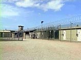 Британская разведка MI5 предлагала английским гражданам, попавшим в Гуантанамо и другие американские тюрьмы, освобождение в обмен на сотрудничество, однако затем не выполнила ни одного из своих обещаний