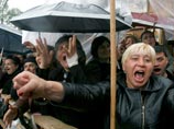 Лидеры оппозиции Грузии, которые почти месяц проводят масштабные акции протеста в требованием отставки президента Михаила Саакашвили, дали ему три дня на то, чтобы встретиться и обсудить необходимые меры для подготовки внеочередных выборов