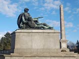 В Варшаве осквернено мемориальное кладбище советских воинов-освободителей
В Варшаве осквернено мемориальное кладбище советских воинов-освободителей