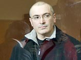 Между тем, в ходе заседания Ходорковский вновь выразил недоумение в связи с тем, что сторона обвинения не арестовала имущество, которое, по ее мнению, было куплено на похищенную нефть Между тем, в ходе заседания Ходорковский вновь выразил недоумение в связи с тем, что сторона обвинения не арестовала имущество, которое, по ее мнению, было куплено на похищенную нефть