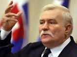 Встретились лидеры двух "Солидарностей". Валенса повесит на своем доме оранжевый флаг, подаренный Каспаровым Встретились лидеры двух "Солидарностей". Валенса повесит на своем доме оранжевый флаг, подаренный Каспаровым