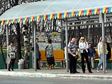 В Кирове сделали "потемкинский" ремонт к визиту Медведева: маршрут президента узнали по новому асфальту В Кирове сделали "потемкинский" ремонт к визиту Медведева: маршрут президента узнали по новому асфальту