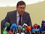 Украинская Рада возобновила работу, но лозунг "Юра, похмелись!" оппозиционеры не убрали Украинская Рада возобновила работу, но лозунг "Юра, похмелись!" оппозиционеры не убрали