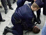 В Париже работники газовой компании учинили погром в ее здании: десятки задержанных В Париже работники газовой компании учинили погром в ее здании: десятки задержанных