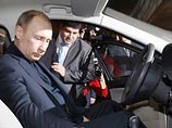 Путин показал журналистам купленную им "Ниву". Некоторые смогли прокатиться