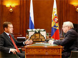 В декабре президент Дмитрий Медведев в очередной раз поддержал инициативу по гуманизации законодательства и предложил сократить число случаев, когда за нетяжкие преступления виновный наказывается лишением свободы