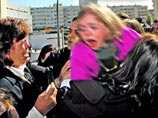В понедельник, 18 мая, шестилетнюю Александру, ставшую объектом длительной судебной тяжбы, передали матери в здании службы социального обеспечения северного португальского города Брага