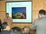 Сейчас на авиабазе в "Манасе" находится около 1,2 тысячи военнослужащих США и других стран коалиции, а также военно-транспортные самолеты и самолеты-топливозаправщики Сейчас на авиабазе в "Манасе" находится около 1,2 тысячи военнослужащих США и других стран коалиции, а также военно-транспортные самолеты и самолеты-топливозаправщики