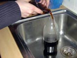 Активным любителям колы грозит мышечный паралич, предупреждают врачи Активным любителям колы грозит мышечный паралич, предупреждают врачи