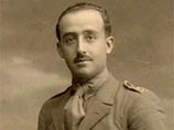 Согласно исследованиям историка, будучи еще в чине капитана, Франко получил огнестрельное ранение в нижнюю часть живота в июне 1916 года во время битвы при Эль-Буитце возле Сеуты, которая до сих пор является испанским владением на марокканском побережье Согласно исследованиям историка, будучи еще в чине капитана, Франко получил огнестрельное ранение в нижнюю часть живота в июне 1916 года во время битвы при Эль-Буитце возле Сеуты, которая до сих пор является испанским владением на марокканском побережье