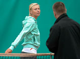 Экс-первая ракетка мира Мария Шарапова не смогла пройти дальше четвертьфинала на теннисном турнира в Варшаве, призовой фонд которого составляет 600 тысяч долларов