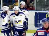 Европейская хоккейная лига (ЕХЛ) с тремя конференциями - такова конечная цель, которую ставят перед собой пять сильнейших шведских клубов, недавно разорвавших контракт с местной хоккейной лигой