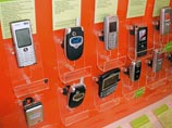 Продажи мобильников в России упадут за год на 30-35% Продажи мобильников в России упадут за год на 30-35%