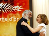Картина "Белая повязка" выдающегося австрийского режиссера Михаэля Ханеке стала победителем 62-го Каннского кинофестиваля, завоевав "Золотую пальмовую ветвь"