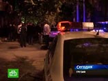 В столице Грузии в понедельник в начале четвертого утра во дворе здания оппозиционного телеканала "Маэстро" неизвестный бросил гранату