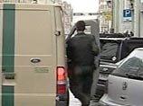 В столице расстреляны инкассаторы и похищено 2 миллиона рублей В столице расстреляны инкассаторы и похищено 2 миллиона рублей