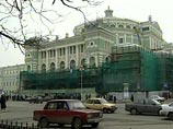 Путин выбирает проект Мариинки-2, но рабочие уже строят по проекту Перро Путин выбирает проект Мариинки-2, но рабочие уже строят по проекту Перро