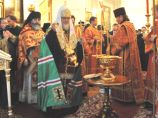 Патриарх Кирилл открыл сегодня в Петербурге заседание Священного Синода