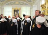 Синод поблагодарил Медведева и Путина за возможность работы в историческом здании