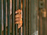 В настоящее время арестованные вместе с семьями и малолетними детьми, по предварительным данным, находятся в следственных изоляторах Госбезопасности АРЕ в районах Ля-Зугли, 6-е октября и Хай Седес В настоящее время арестованные вместе с семьями и малолетними детьми, по предварительным данным, находятся в следственных изоляторах Госбезопасности АРЕ в районах Ля-Зугли, 6-е октября и Хай Седес