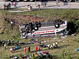 В Перу автобус упал в пропасть, погибли 23 человека