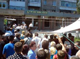 На Украине в отделении "Ощадбанка" в Мелитополе прогремели два взрыва: есть раненые На Украине в отделении "Ощадбанка" в Мелитополе прогремели два взрыва: есть раненые