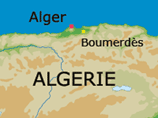 Алжирские боевики "Аль-Каиды" взорвали автоколонну с полицейскими и учителями: 10 человек убиты