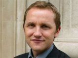 Министр труда Великобритании подал в отставку, призвав Гордона Брауна последовать его примеру Министр труда Великобритании подал в отставку, призвав Гордона Брауна последовать его примеру