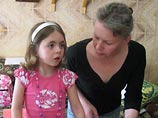 Россиянке, отсудившей дочь, предлагают работу и жилье в Португалии, но она уезжать не хочет Россиянке, отсудившей дочь, предлагают работу и жилье в Португалии, но она уезжать не хочет