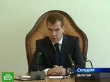 Медведев после убийства главы МВД Дагестана приехал в республику и счел обстановку "сложной" Медведев после убийства главы МВД Дагестана приехал в республику и счел обстановку "сложной"