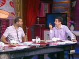 Выпуск программы российского Первого канала "ПрожекторПерисХилтон", в котором президенту Белоруссии Александру Лукашенко предложили обратиться за кредитом не к России а к пингвинам, был отцензурирован на белорусском телевидении Выпуск программы российского Первого канала "ПрожекторПерисХилтон", в котором президенту Белоруссии Александру Лукашенко предложили обратиться за кредитом не к России а к пингвинам, был отцензурирован на белорусском телевидении