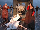 Вечеринка на "Авроре" ополчила общественность против чиновников, а СМИ - против журнала "Русский пионер" Вечеринка на "Авроре" ополчила общественность против чиновников, а СМИ - против журнала "Русский пионер"