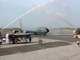 Военнослужащие ВВС США, находящиеся на авиабазе "Манас" в Киргизии, готовы покинуть территорию республики уже к 18 августа. "Да, мы готовы", - заявил журналистам в понедельник бывший командующий коалиционной базой полковник Кристофер Бенс Военнослужащие ВВС США, находящиеся на авиабазе "Манас" в Киргизии, готовы покинуть территорию республики уже к 18 августа. "Да, мы готовы", - заявил журналистам в понедельник бывший командующий коалиционной базой полковник Кристофер Бенс