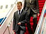 Медведев прибыл на саммит ШОС в Екатеринбург