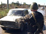 В Ингушетии задержана вооруженная группа из пяти человек, вооруженных пистолетом, автоматом, имеющих при себе тротиловые шашки, а также устройство для их крепления к днищу автомобиля