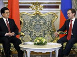 В Москве в присутствии лидеров двух стран был подписан большой пакет документов, в том числе в нефтегазовой сфере