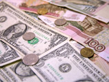 Доллар упал на 44 копейки, евро подрос на 15